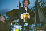 De 6 signalen dat je stiekem een functionerende alcoholist bent: "Als je dit doet en voelt, heb je een serieus drankprobleem!"