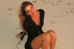 Surfbabe Maria toont in bikini waarom ze in Spanje een absolute ster is (vooral bij de mannen)