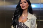 Miauwkes! Ex-Pussycat Doll Nicole Scherzinger toont in bikini waarom zoveel mannen aan haar voeten liggen