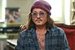 Johnny Depp onthult de bizarre manier waarop hij zijn maagdelijkheid verloor: "Ik had alles goed bestudeerd..."