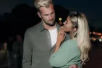 Charlotte, het lief van Ruben Van Gucht (ja, je mag dat zeggen), etaleert haar kathedraal van een lichaam in bikini (foto's)