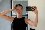 Jamie-Lee Six geeft een 10/10 voor het uitzicht... Hoeveel geef jij voor haar 'derrière'? (foto's)