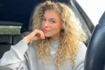 Blijkbaar zijn er veel mannen die iets 'proberen' bij K3'tje Julia: "Behalve één iemand, en we sliepen zelfs in dezelfde hotelkamer!"