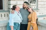 Cody, Janie en Maggie hebben al 8 jaar een relatie met hun drieën: "Er is maar één ding dat ons écht jaloers maakt..."