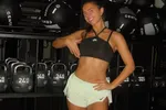 De bezwete lichamen van Hollandse fitness-babe Coco en haar vriendin na een Hyrox... dat doet wel iets met een mens (foto's)