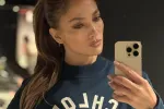 Jennifer Lopez poseert in weinig verhullende sportoutfit en haar twee grootste 'assets' komen geweldig goed tot hun recht