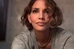 Halle Berry laat nogal veel 'vlees' zien in bijzondere outfit en Mark Z. is niet blij... Gelukkig is er oom Elon nog! (foto's)