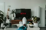 "In sommige landen beperkingen" — Netflix wordt goedkoper in België, maar er is een addertje onder het gras