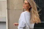 Ex-Miss België Justine De Jonckheere in bikini onder een azuurblauwe hemel... da's toch een beeld dat blijft hangen