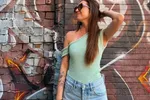 Hallo Junior!? Pauline De Vos deelt heerlijke bikinifoto's die bij haar ex toch wel zullen 'pikken'