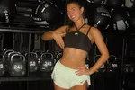 Koekoek! Coco Brocades toont (helemaal bezweet) in 'minimale' sportoutfits waarom heel Nederland gek is van haar (foto's)