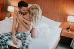 Leeftijd waarop je je maagdelijkheid verloor kan volgens studie invloed hebben op hoe je later 'veroudert'