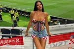 Kroatië is is gestart op het WK en dus daar is superfan Ivana weer! Enkele van haar heetste kiekjes...