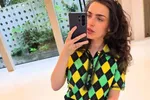 Olga Leyers deelt gewaagde shoot waarbij ze haar billenwerk in de kijker zet: "Bel de brandweer!"