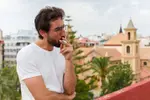 Slecht nieuws voor rokers die naar Spanje op vakantie gaan: "Een grote overwinning!"