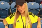 Rode kaart voor Trump, open doekje voor Mishel: de USA loopt wild van mevrouw Courtois in bikini!
