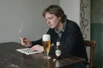 Wat is erger voor je lichaam: roken of drinken? Arts geeft verrassend antwoord