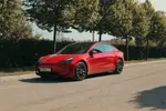 Hij kocht in 2022 een Tesla voor 58.000 euro... Nu krijgt hij te horen wat die nog waard is en hij is in complete shock!