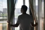 Gigolo Tom legt zijn financiën op tafel: dit verdient hij elke nacht (en hij heeft één groot 'talent')
