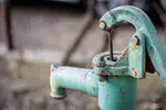 Gratis water uit de lucht: waarom je regenput een goede pomp verdient