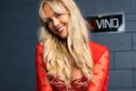 Annie - de 'wiplegende' die mannen verslindt - geeft een inkijkje in haar (intieme) leven: "Die keer, met een 83-jarige..."