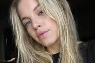 Bab Buelens doet haar fans weer kirren van plezier met heerlijke bikinifoto's