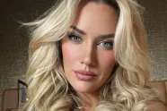 Golfbabe Paige Spiranac zet haar twee 'troeven' in de kijker met enkele leuke selfies