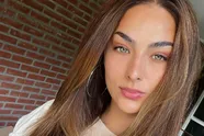 Nochtli in strakke yogabroek bewijst dat ze een van de knapste dames van Nederland is (foto's)