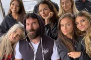 Expert ter zake en notoir vrouwenzot Dan Bilzerian legt uit hoe ook jij de knapste vrouwen kan versieren