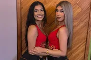 Restaurant krijgt duizenden dollars boete wegens 'te pikante' kledij van serveersters (foto's)