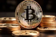 Na ‘crash’ ontploft Bitcoin weer en bereikt waanzinnige mijlpaal: nu investeren, ben je eind 2024 dan echt rijk?