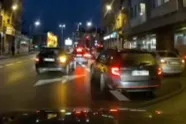 Chauffeur in Brussel is geen heer in het verkeer en krijgt zijn verdiende portie karma