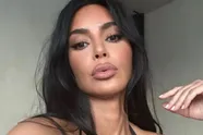 Howdy! S*xy cowgirl Kim K. doet weinig moeite om haar twee 'appelsienen' te verbergen (foto's)