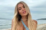 Daar is ze weer, Temptation-Megan laat in Egypte monden openvallen in bikini na borstvergroting (foto's)