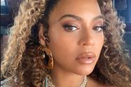 Beyoncé gaat volledig uit de kleren, maar haar fans hebben 'klachten': "Moet dat nu altijd!?" (foto's)