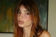 Een beetje Emily Ratajkowski kan nooit kwaad, en zeker al niet in lingerie (foto's)