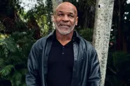 Mike Tyson doet verbazingwekkende bekentenis over het afbijten van Evander Holyfields oor