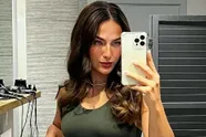 Nochtli bewijst nog eens in strakke yogabroek waarom alle Hollanders stapelgek zijn van haar (foto's)