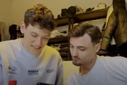 YouTubers testen wie het snelst is in Antwerpen: een pizzabezorger of een cokedealer