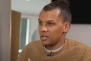 Wat is er met Stromae gebeurd!? Fan deelt foto van haast onherkenbare zanger