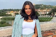 Love Island-bom Raphaella ziet er fenomenaal uit in haar speciale aardbeienbikini (foto's)