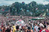 Tomorrowland riskeert boete van 2 miljoen euro en dat heeft alles te maken met... pintjes (en het milieu)