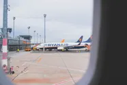 Ryanair-baas wil ingrijpende verandering in luchthavens: "In een auto staan we het ook niet toe"
