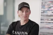 Mathieu van der Poel zwoegt in Spanje, maar vooral zijn nieuwe haarsnit gaat over de tongen