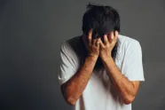 Man gaat naar dokter voor röntgenfoto van heup en ontdekt dat... zijn 'pretstok' in bot aan het veranderen is