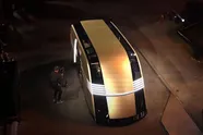 Elon Musk stelt de langverwachte 'Robotaxi' van Tesla voor: "Met autonomie krijg je jouw leven terug"