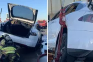 Brandweer heeft 22.000 liter water nodig om brandende Tesla geblust te krijgen