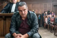 Ferry Bouman is 'back in business'! Netflix dropt eerste trailer van ‘Ferry 2’