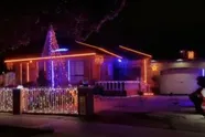 Wil je eens uitpakken tijdens de kerstperiode? Met deze hardstyle-lichtshow zet je de ganse buurt in vuur en vlam!