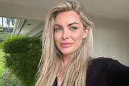 Weduwe van Hugh Hefner onthult ‘vijfstaps-verleidingsmethode’ die de eigenaar van de Playboy Mansion vaak gebruikte